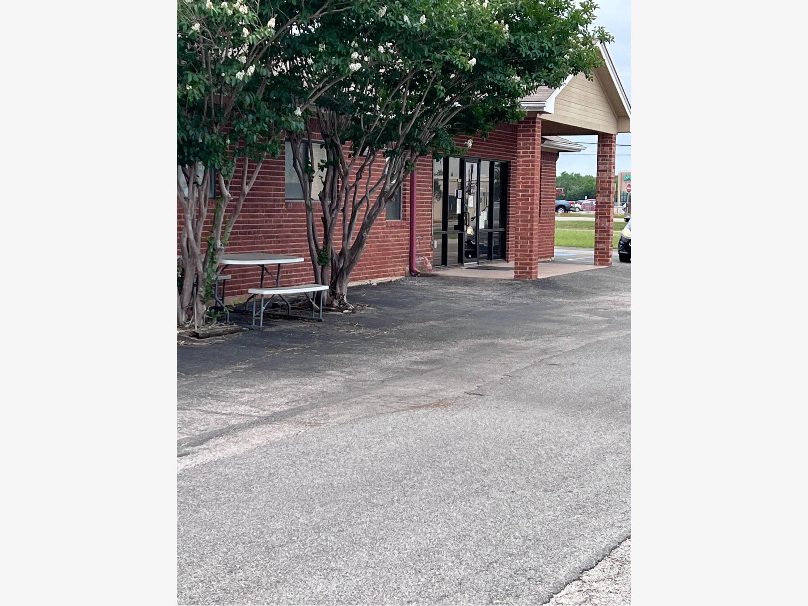 Office for Sale in Floresville Texas 78114